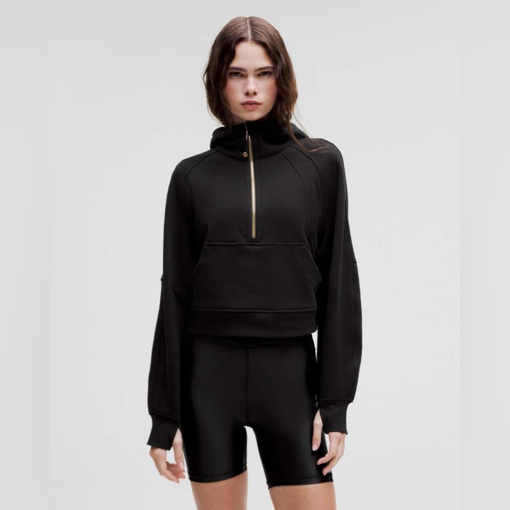 🖤✨Lululemon Scuba Oversized Half-Zip Hoodie
Black / Gold✨EUC💫SOLD OUT❣️